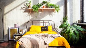 The Best Sheet Colors If You Have A Yellow Duvet - House Digest  