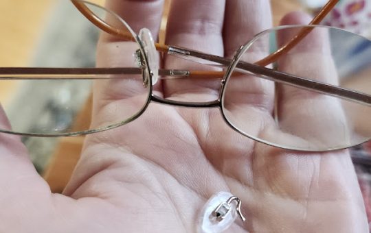 A Tale of Broken Glasses -  